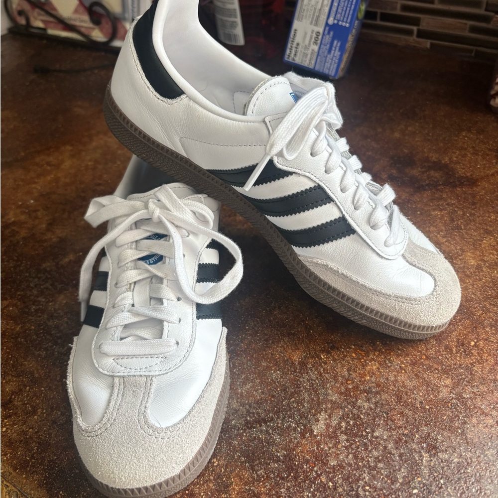 Adidas women’s White and Black Classic Sneakers
